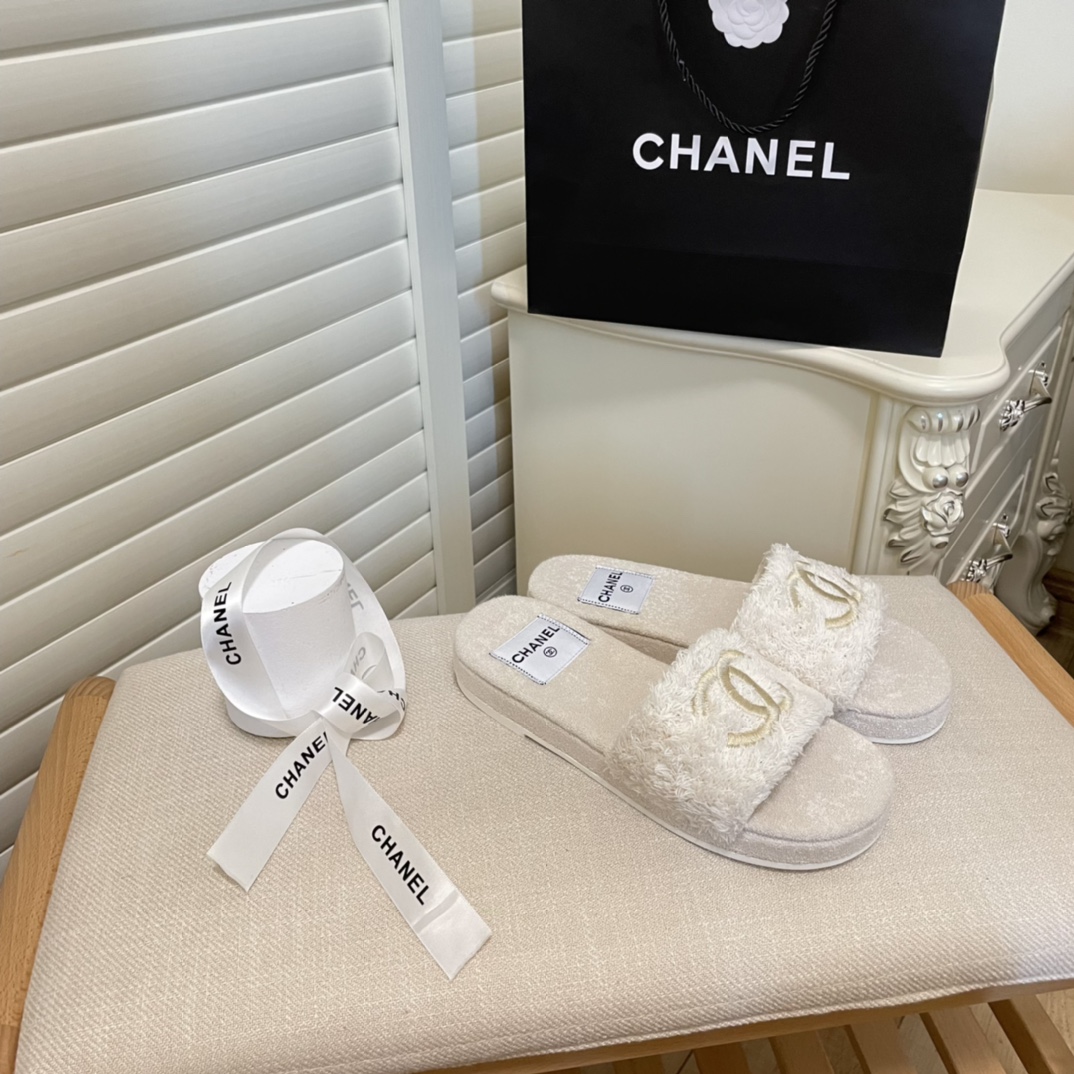 C style double-C winter wool slippers-Luxeon