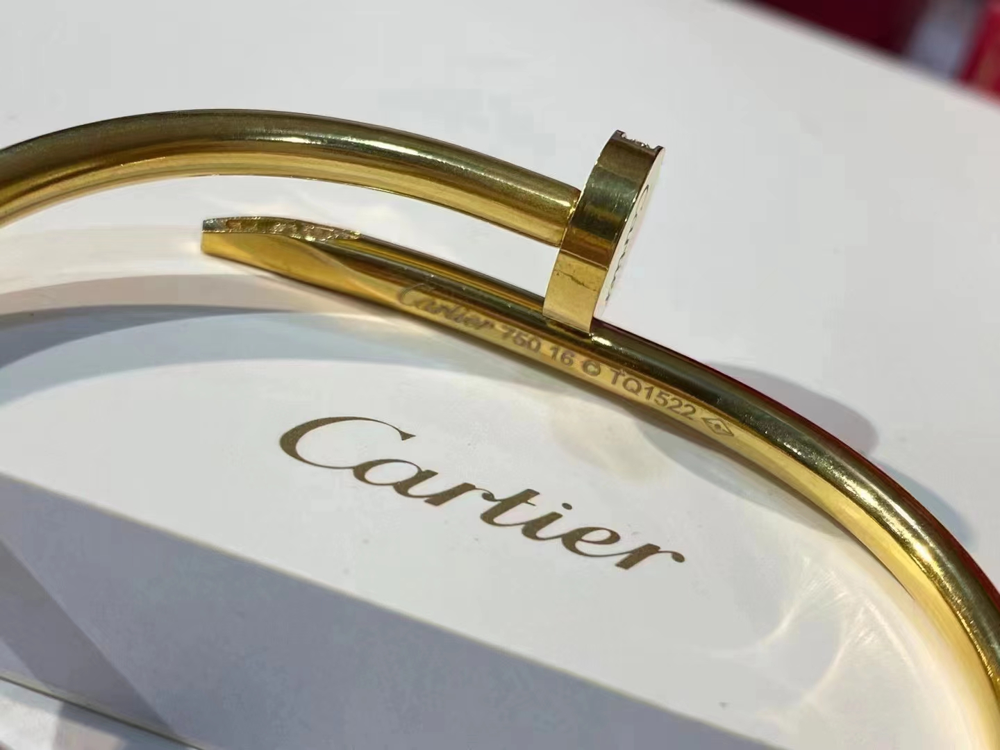 Cartier studded bracelet-Luxeon