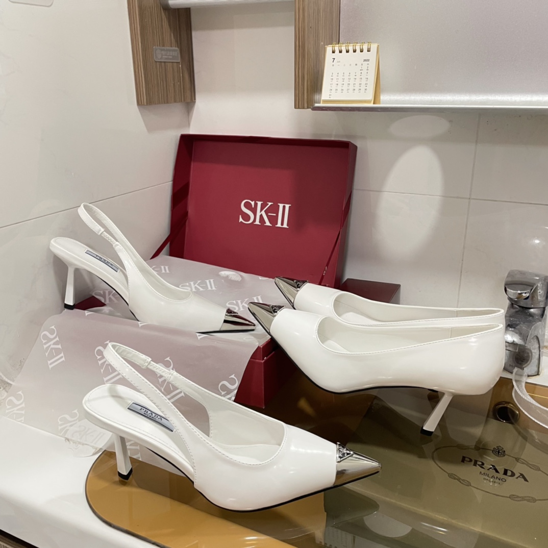 P style classic patent leather sandals high heels-Luxeon