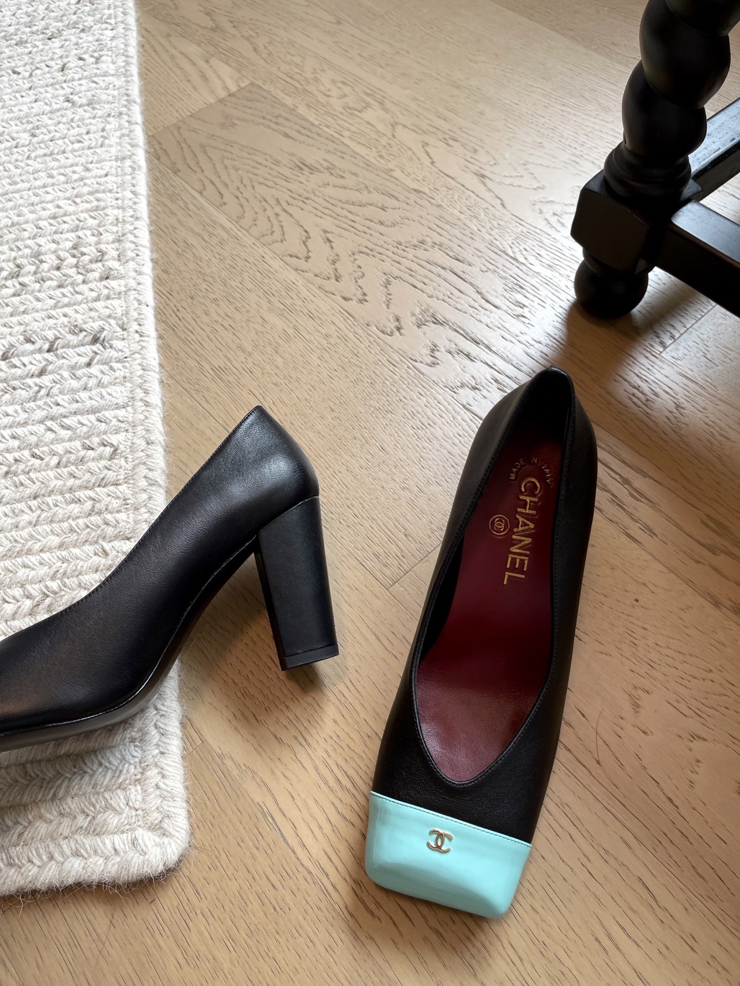 High heels 42