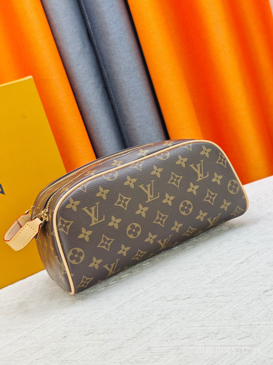 handbag  28*15*16.5cm