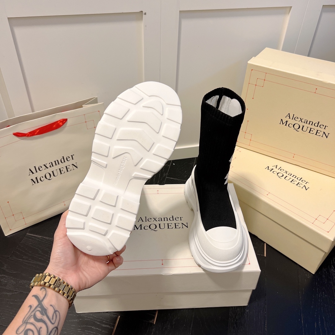 Alexander McQueen women sneakers sock boots-Luxeon