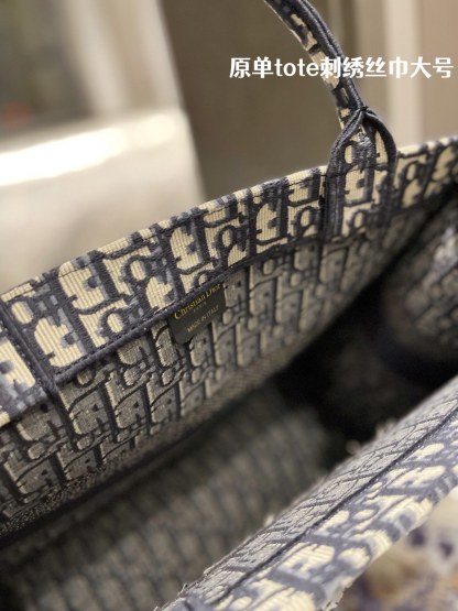 D style Book Tote Classic Handbags-Luxeon
