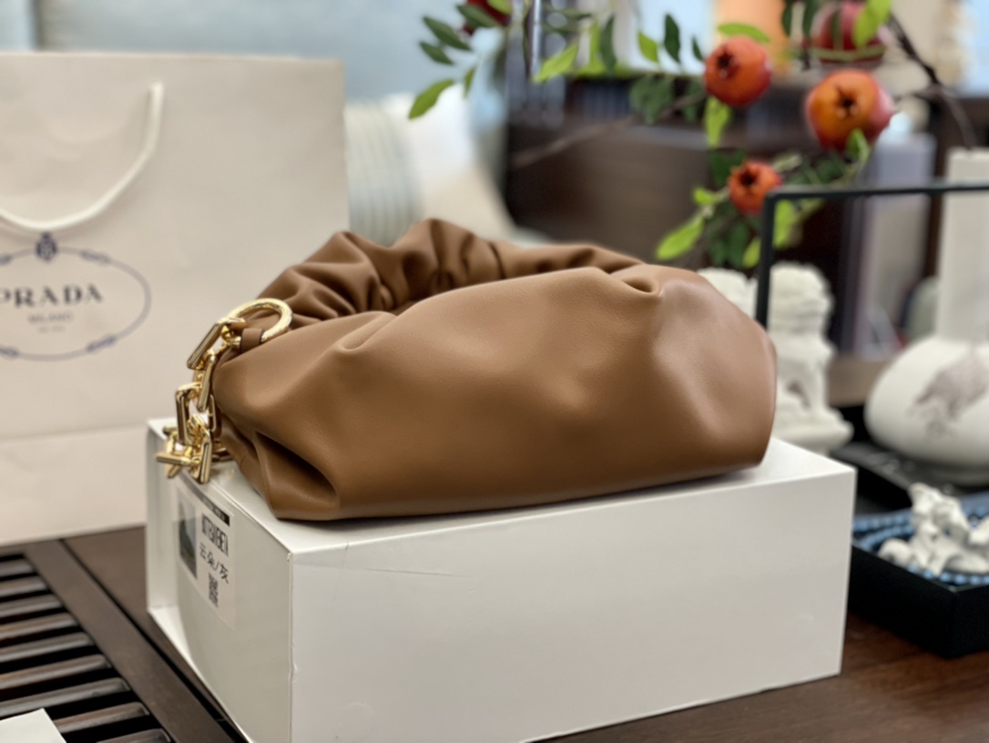 BV Bottega Veneta Underarm Bags Handbags-Luxeon