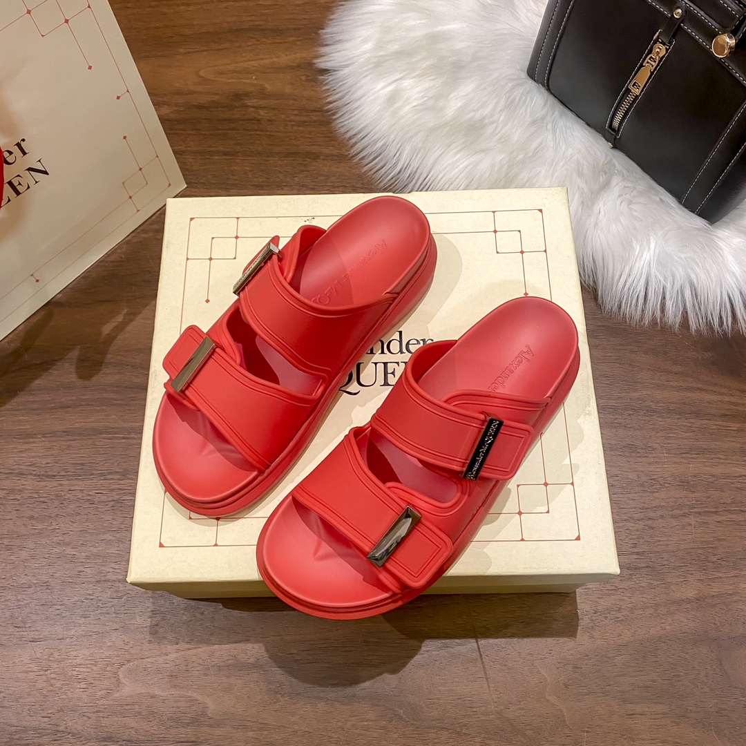 Mcqueen women thick sole sandals-Luxeon