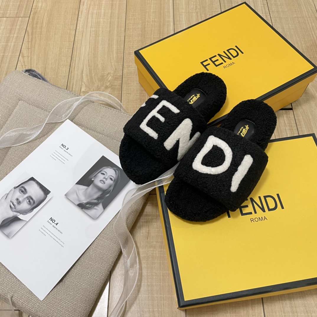 F style new women winter plush slippers-Luxeon