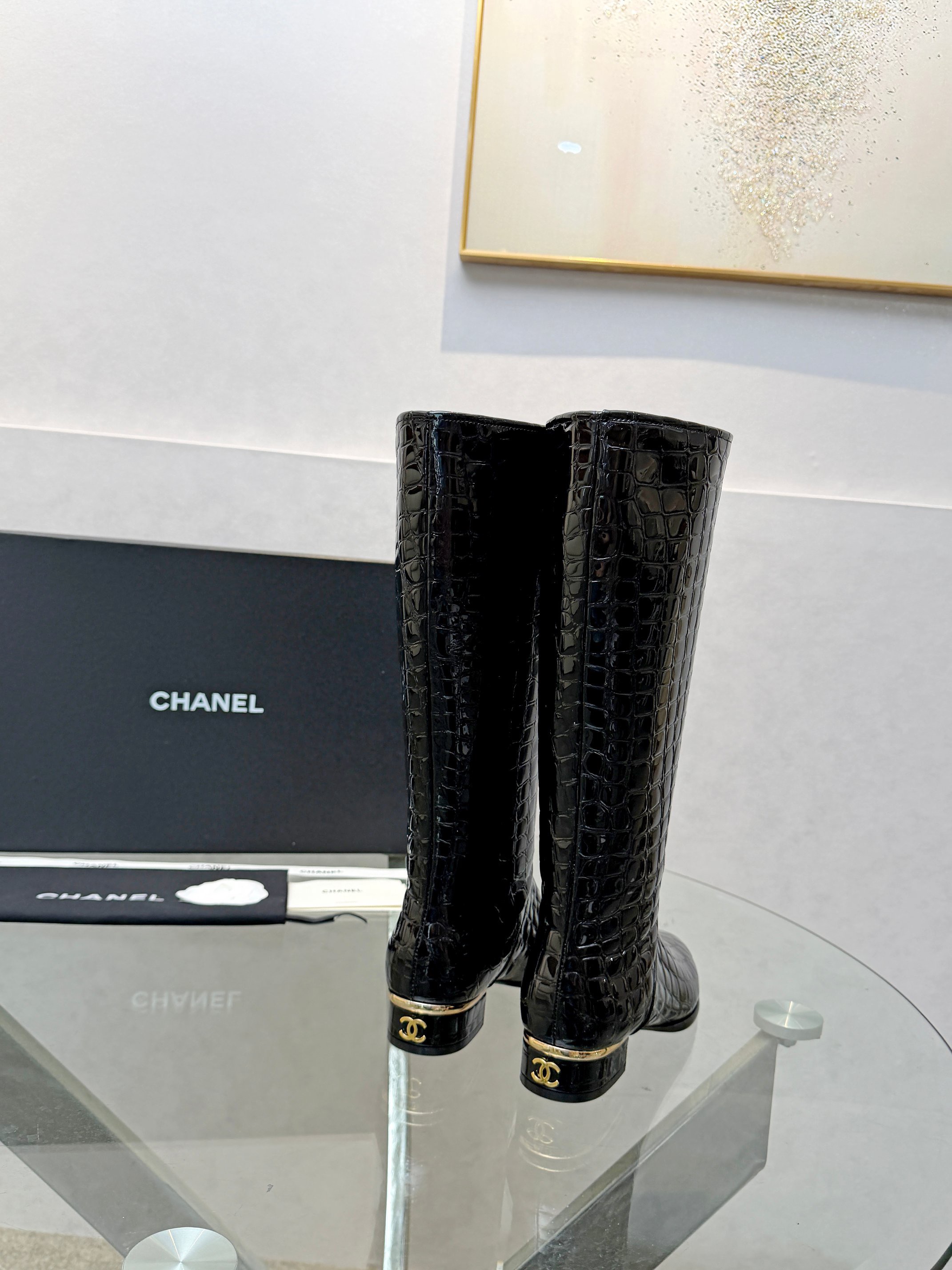 Crocodile-embossed knee-high boots35-41