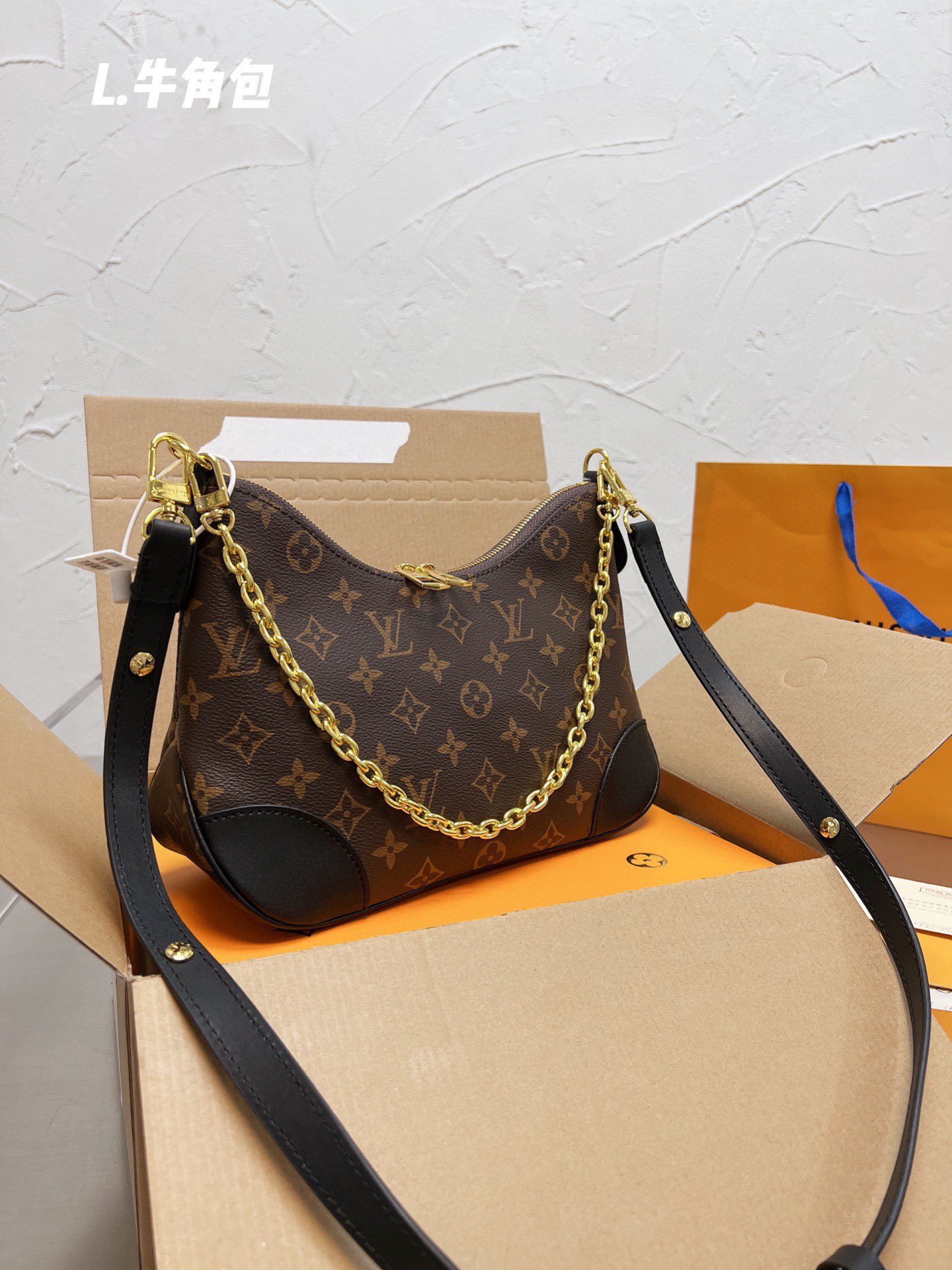 L style bag Handbags Vintage-Luxeon
