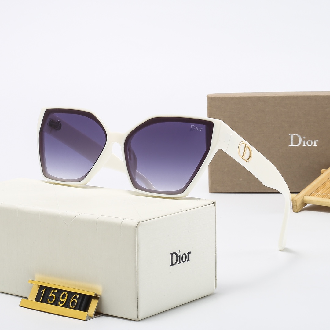 D style Women's Fashion Vintage Sunglasses-Luxeon