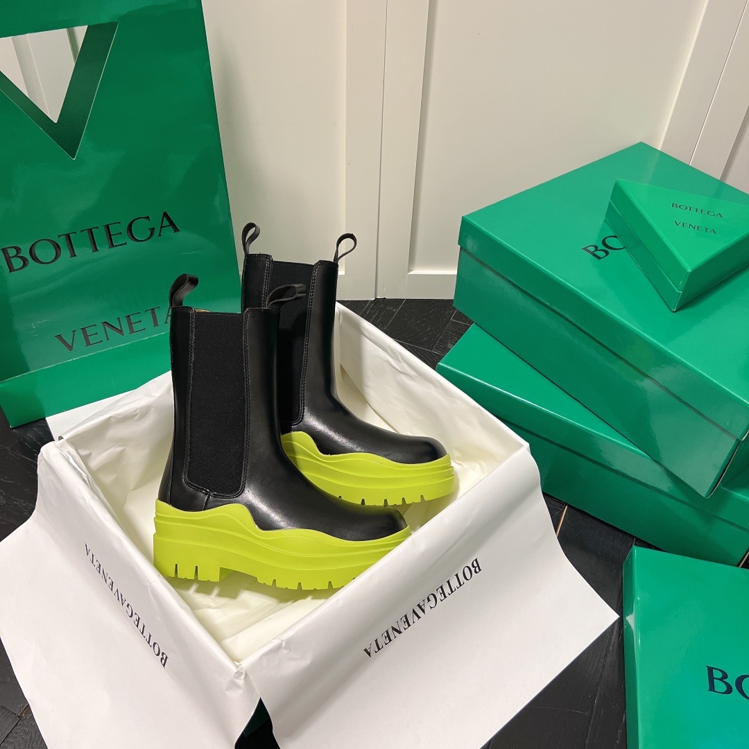 Bottega Venet mid-calf heeled boots-Luxeon