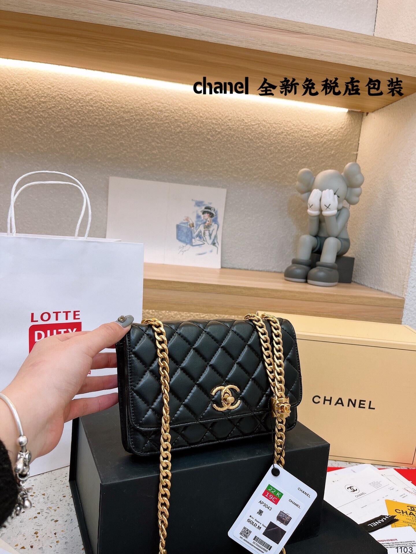 C style green handbag-Luxeon