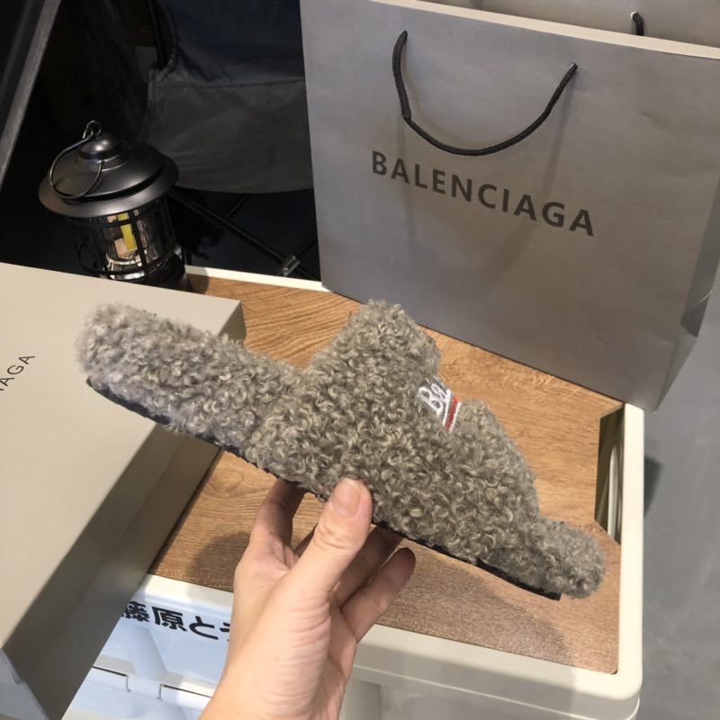 B style new women fur slippers with logo upper-Luxeon