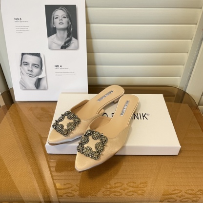 Manolo Blahnik pointed toe flat slippers-Luxeon