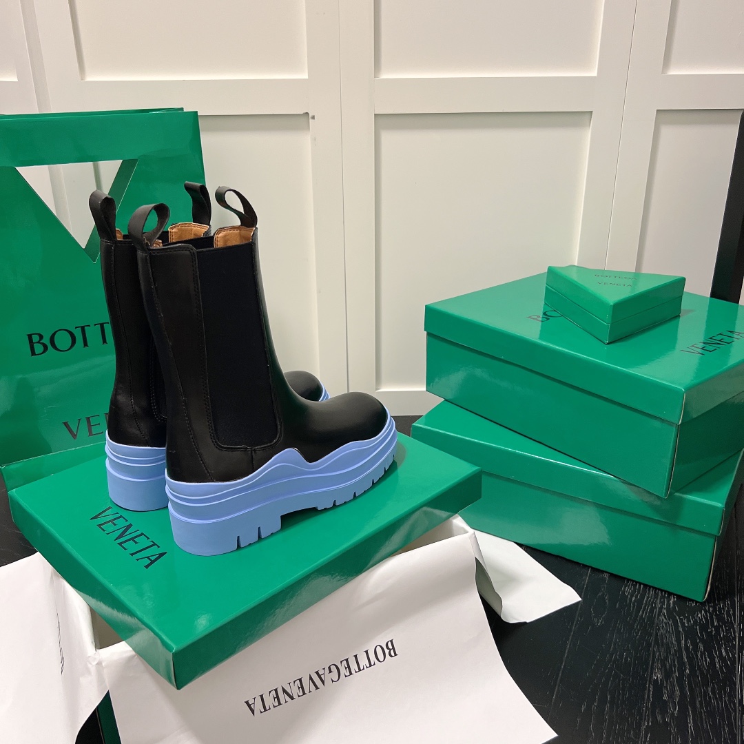 Bottega Venet mid-calf heeled boots-Luxeon