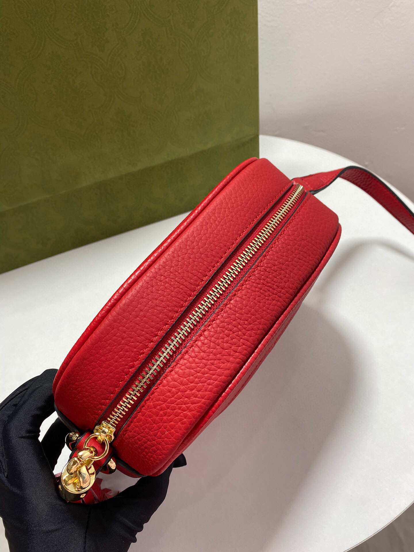 G style lychee pattern Cross-body bag-Luxeon