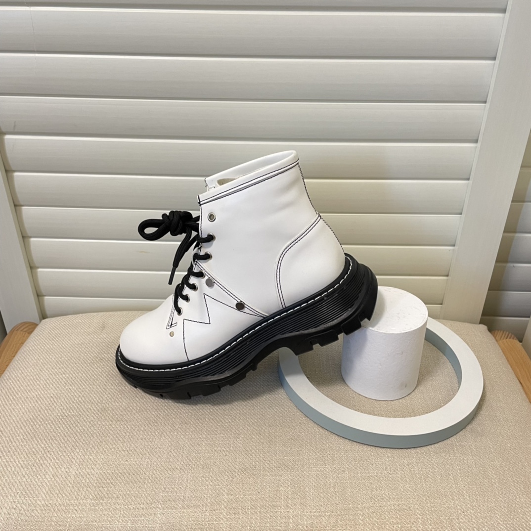 Alexander McQueen British style women rider short boots-Luxeon