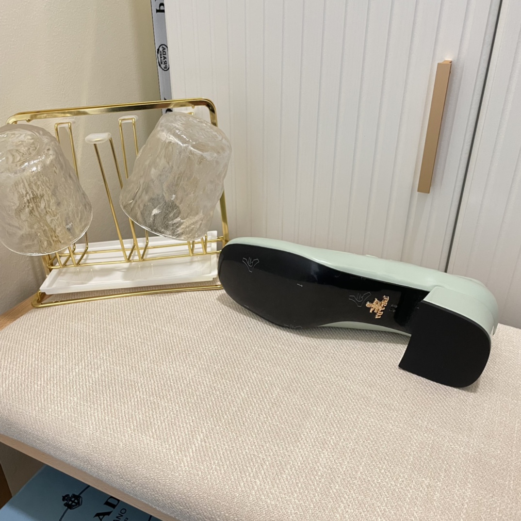 P style Women Square Low Heel Pump-Luxeon