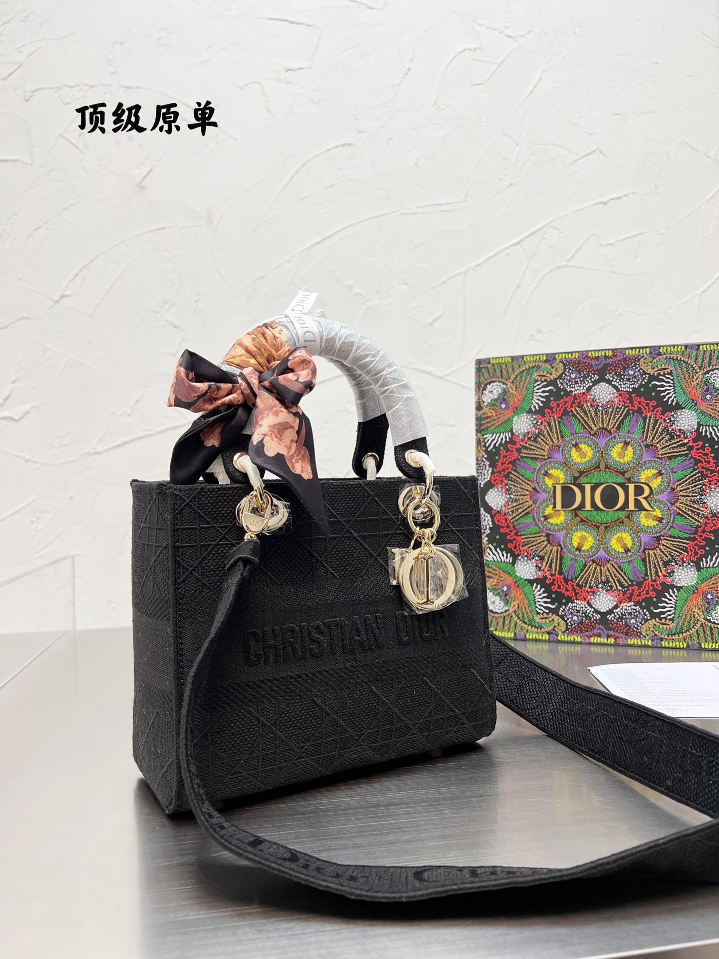 D style Diana handbags top quality embroidered-Luxeon