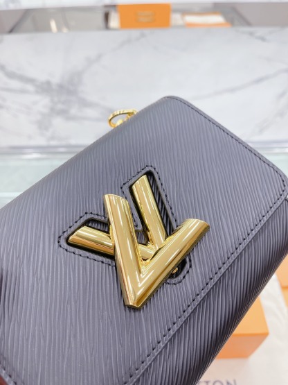 L style bag Twist Belt Shoulder Bags-Luxeon