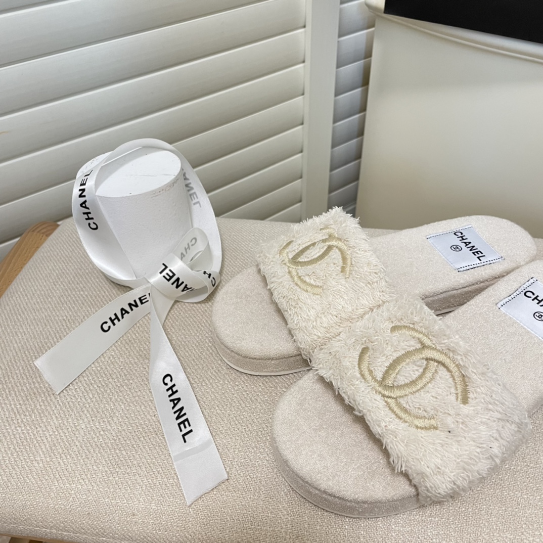 C style double-C winter wool slippers-Luxeon