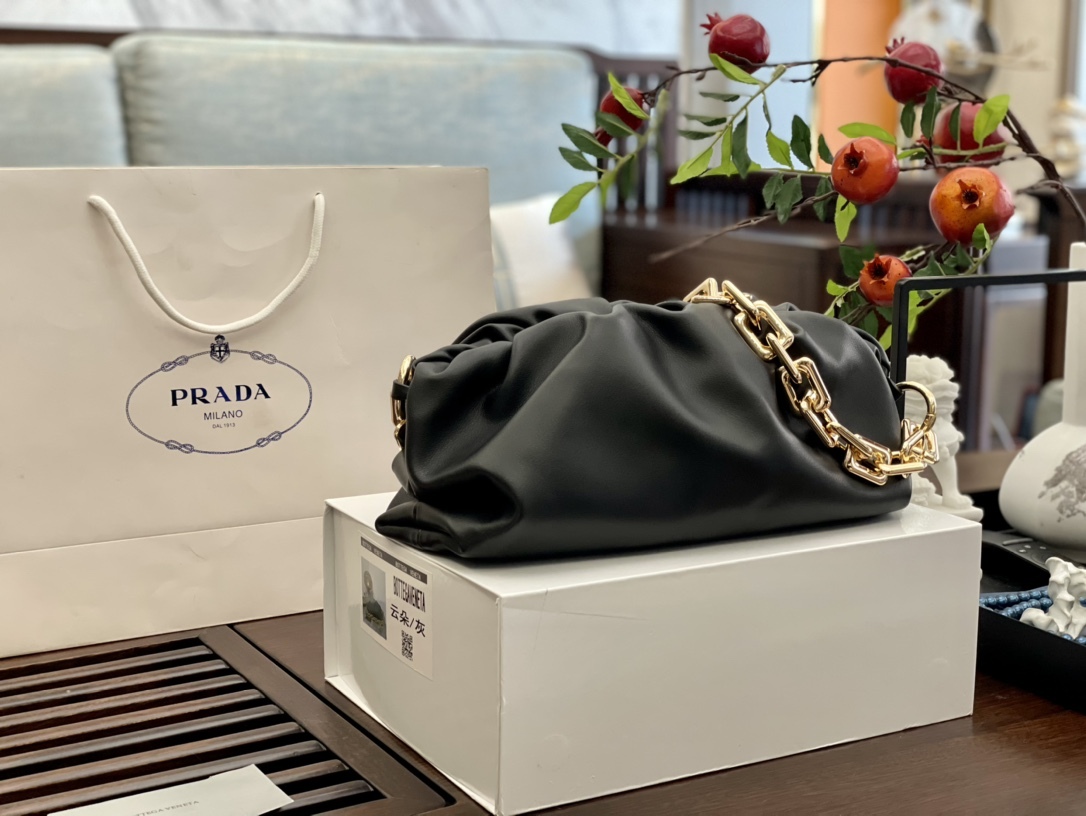 BV Bottega Veneta Underarm Bags Handbags-Luxeon