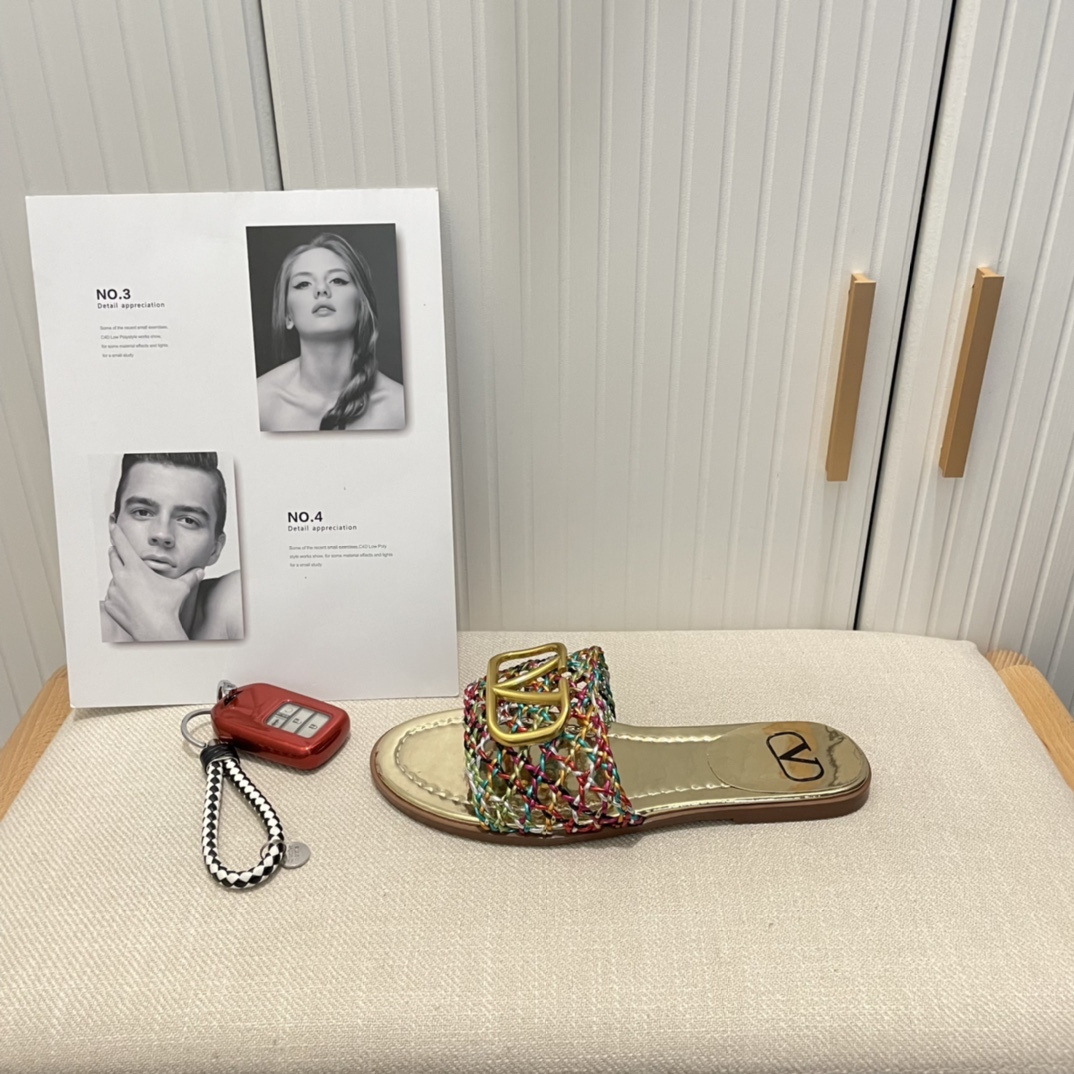 VALENTINO new hollow out slippers-Luxeon