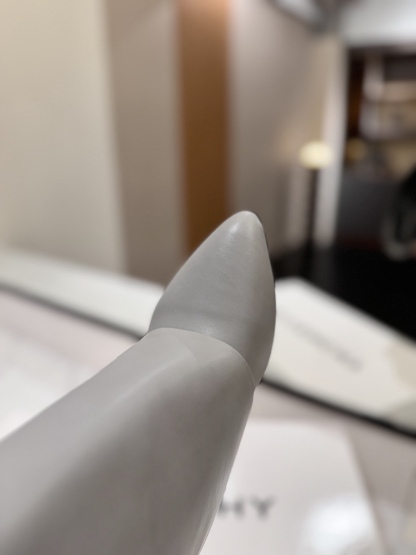 High-heeled buckle boots