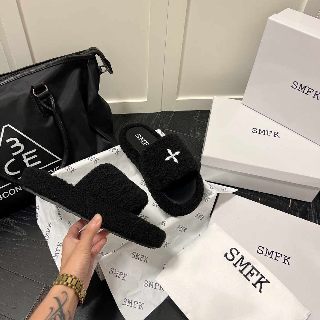 SMFK new wool fuzz slippers-Luxeon
