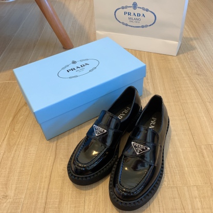 Pra Fashion Loafers-Luxeon