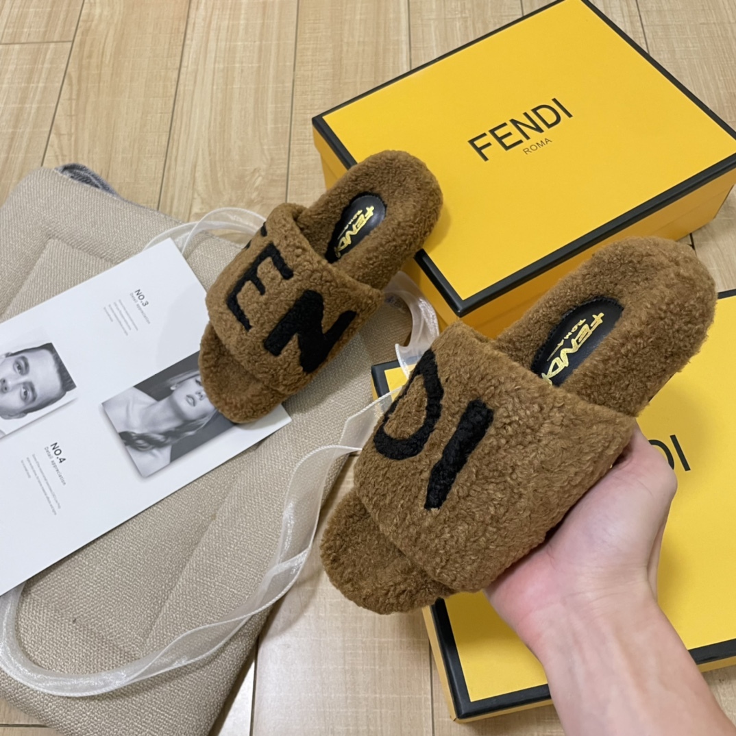 F style new women winter plush slippers-Luxeon