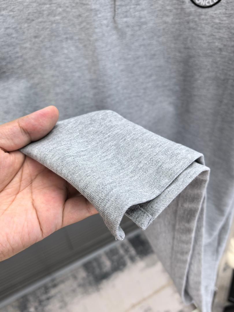 Casual T-shirt