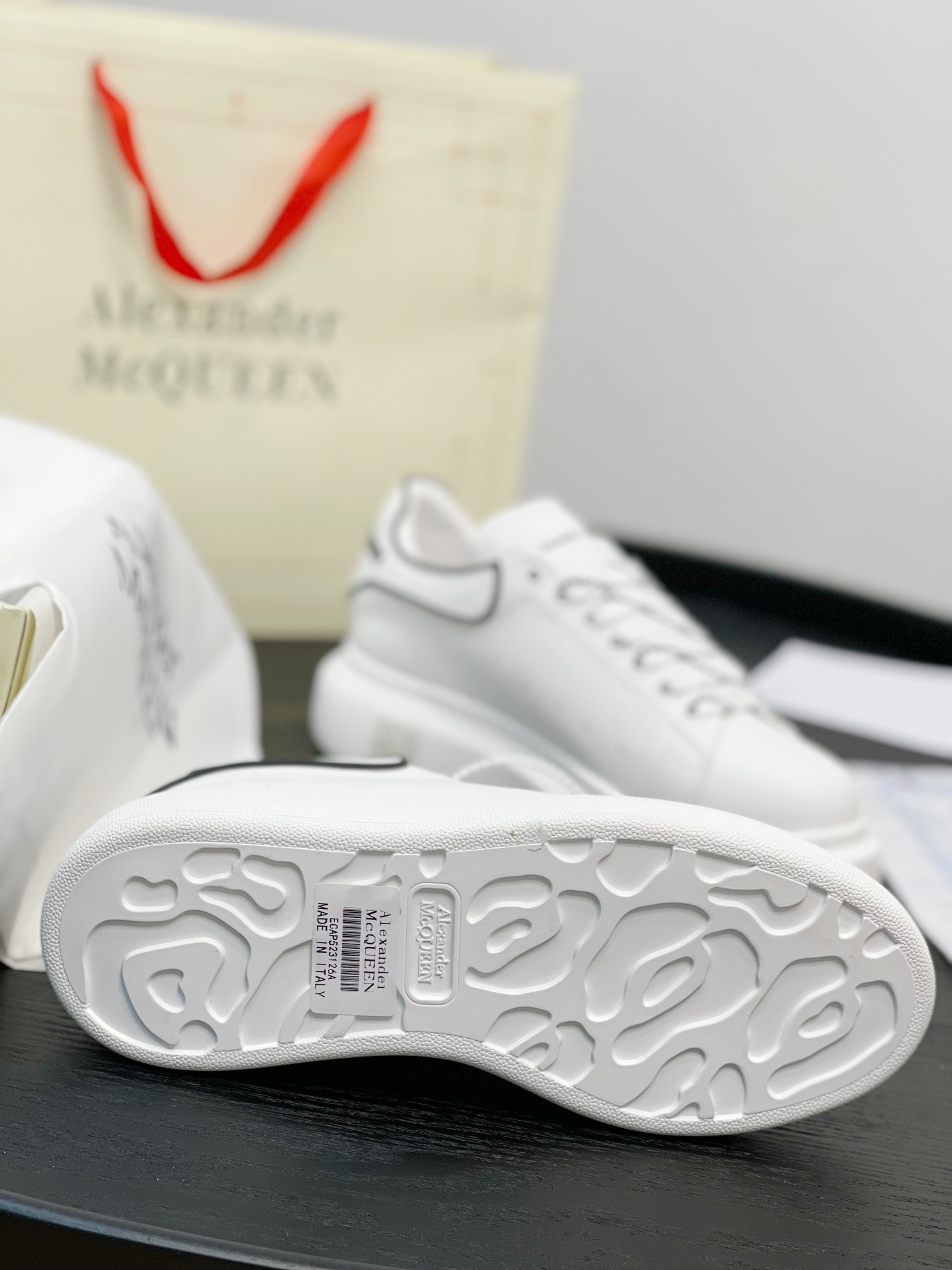 Alexander Mc QUEEN  women sneakers casual shoes-Luxeon