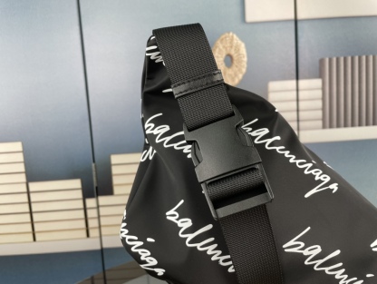 B style chest bag / waist bag-Luxeon