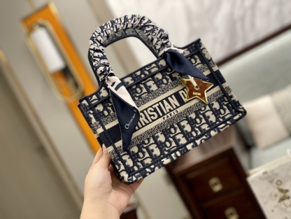 D style Mini Book Tote Handbags-Luxeon