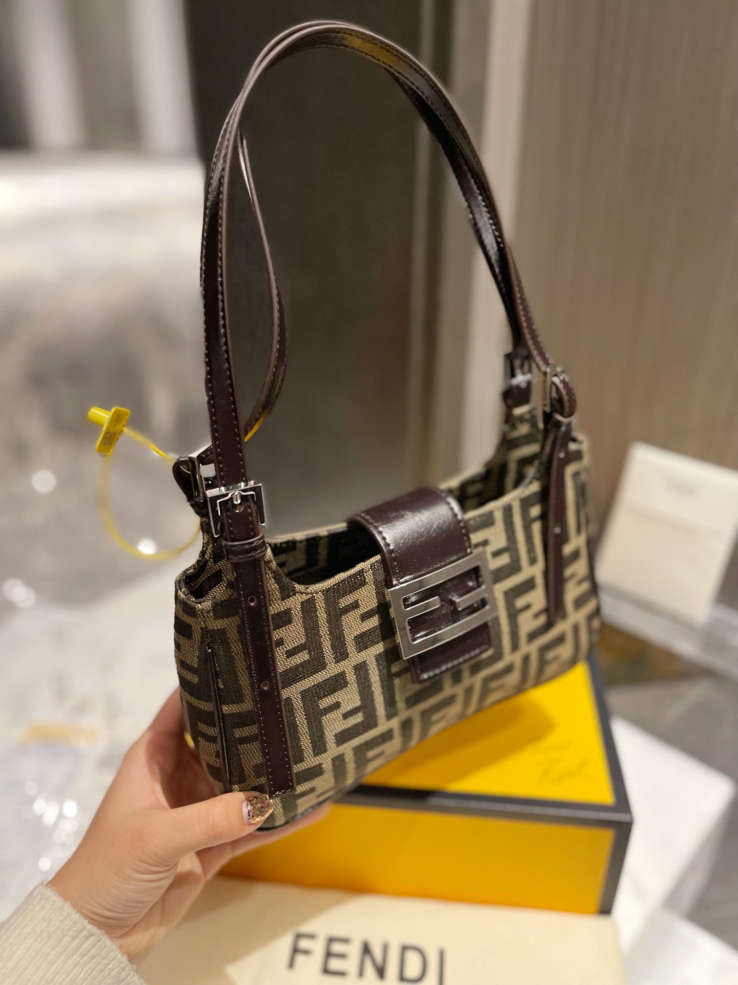 F style Underarm Shoulder Bag Classic-Luxeon