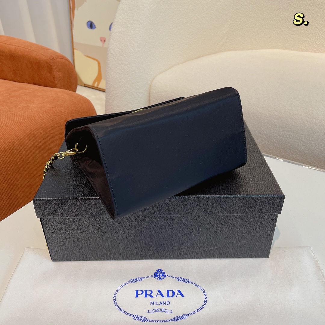 P style Handbags Golden Handle Tote Bag-Luxeon