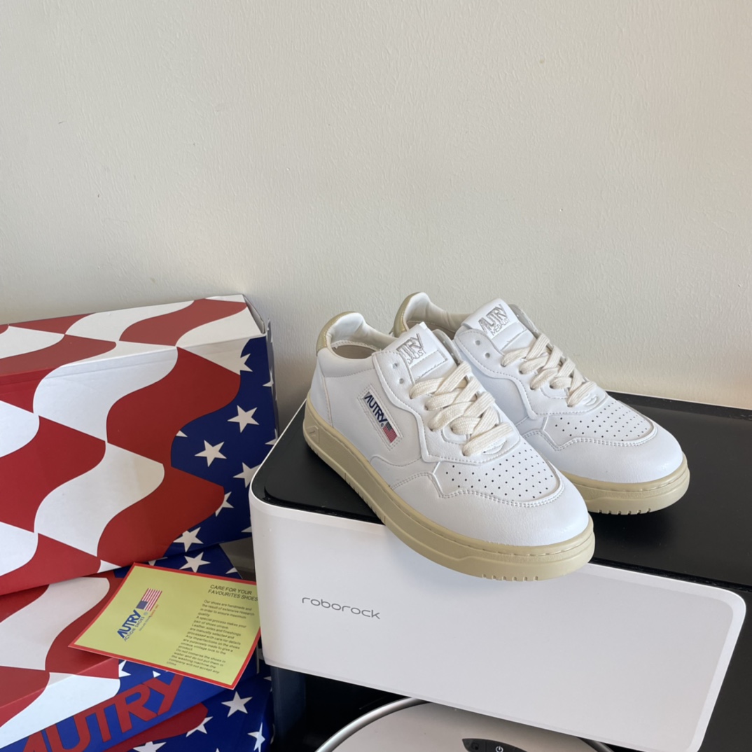 AUTRY new women vulanized shoes sports shoes-Luxeon