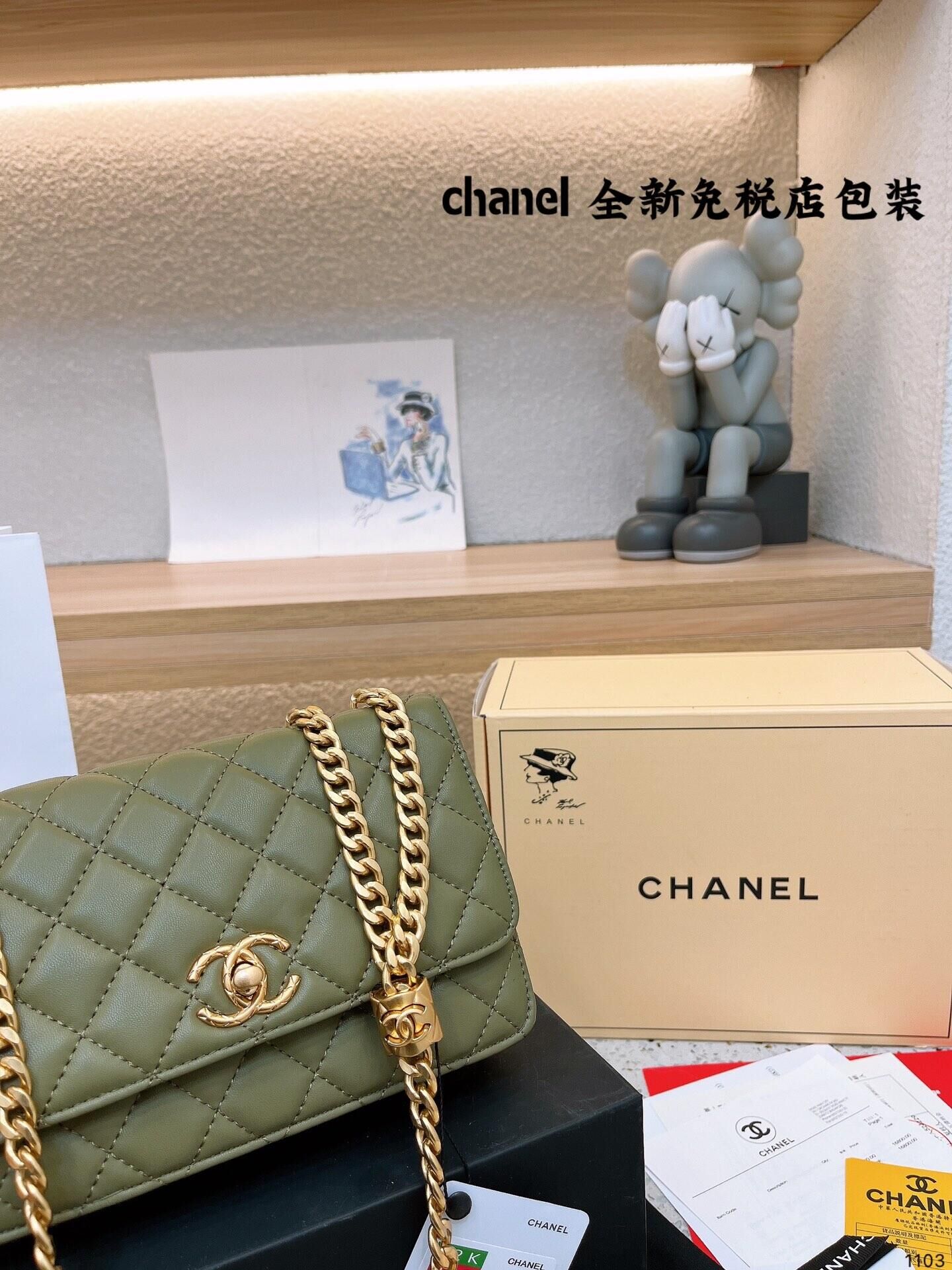 C style green handbag-Luxeon