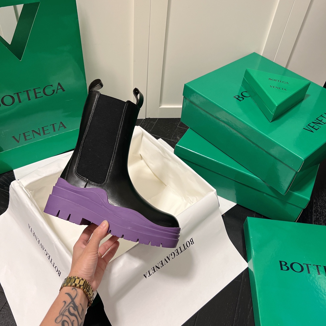 Bottega Venet mid-calf heeled boots-Luxeon