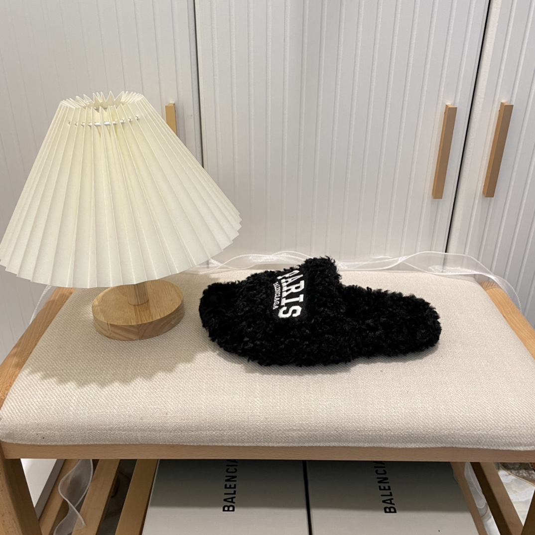 B style winter new fuzz fur slippers-Luxeon