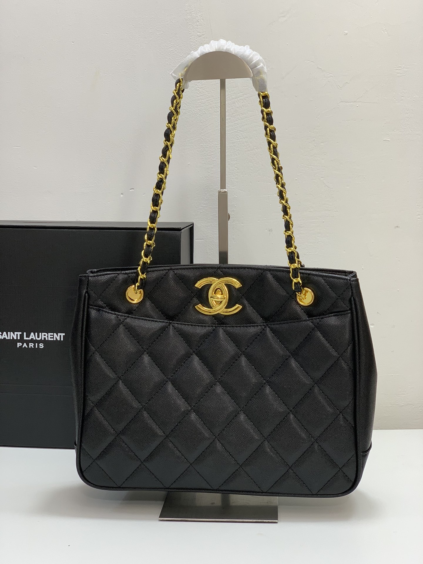 C style vintage handbag-Luxeon