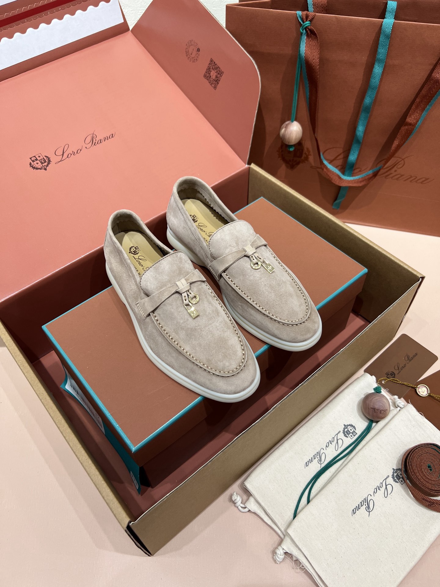Casual loafers