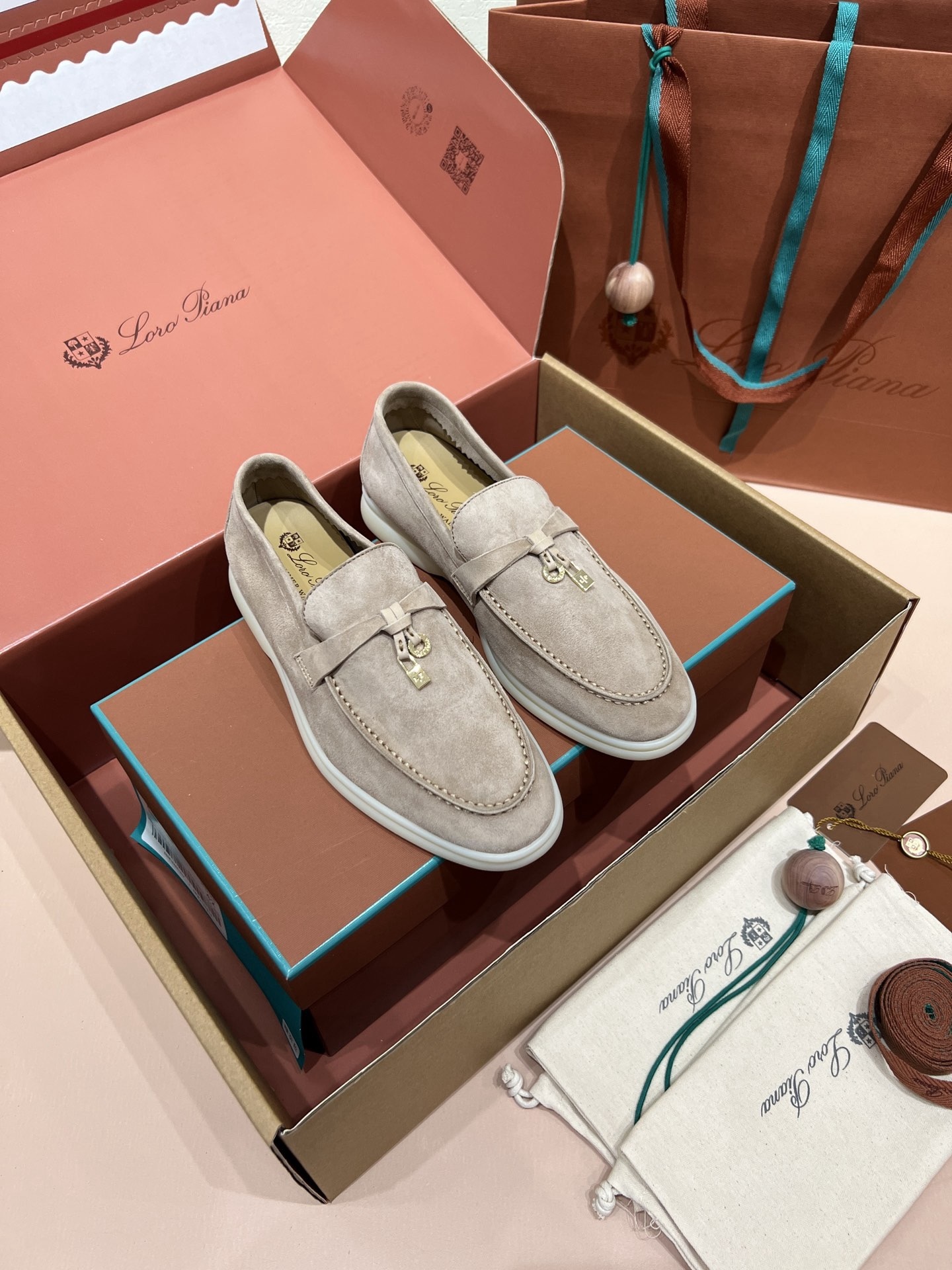 Casual loafers