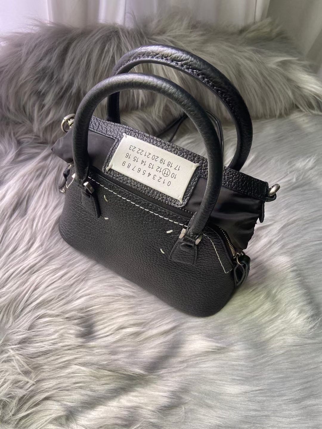 Maison Margiela Shoulder Bags Shell Bags MM6-Luxeon