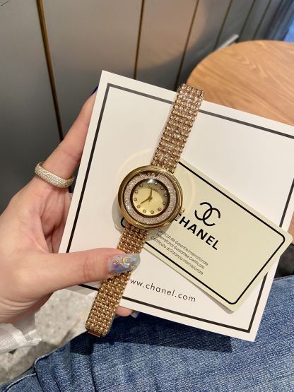 C style Women Wristwatch Quartz Movement Elegant Fashion-Luxeon