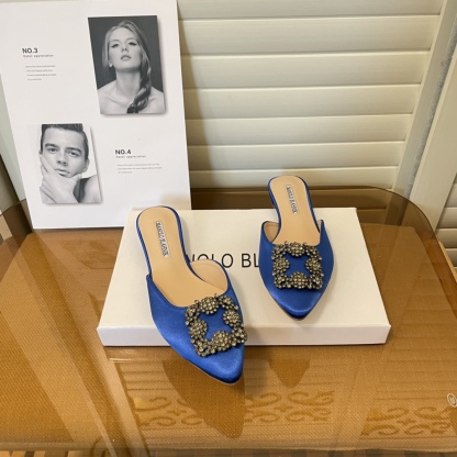 Manolo Blahnik pointed toe flat slippers-Luxeon