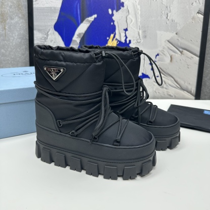 snow boots