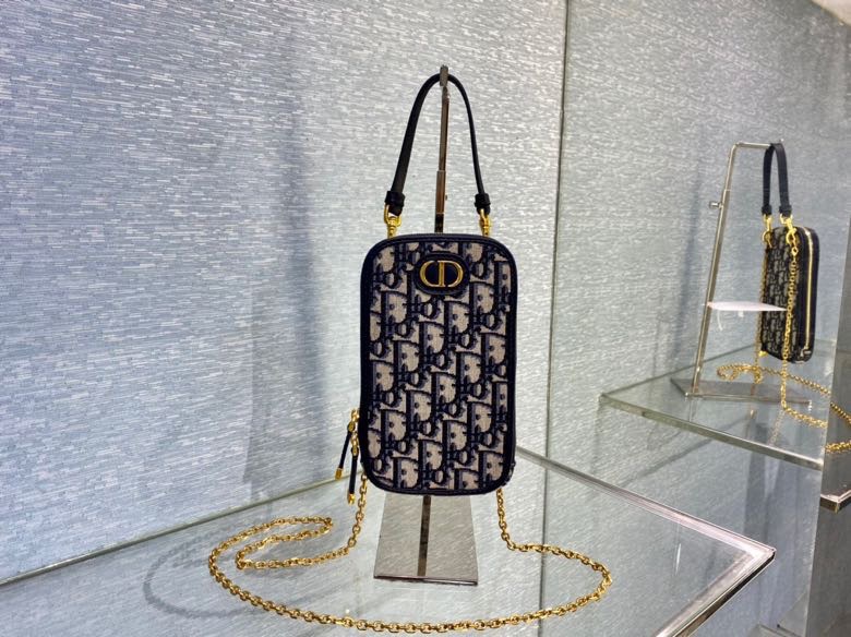 Multifunctional clutch bag