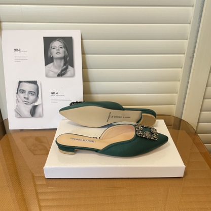 Manolo Blahnik pointed toe flat slippers-Luxeon