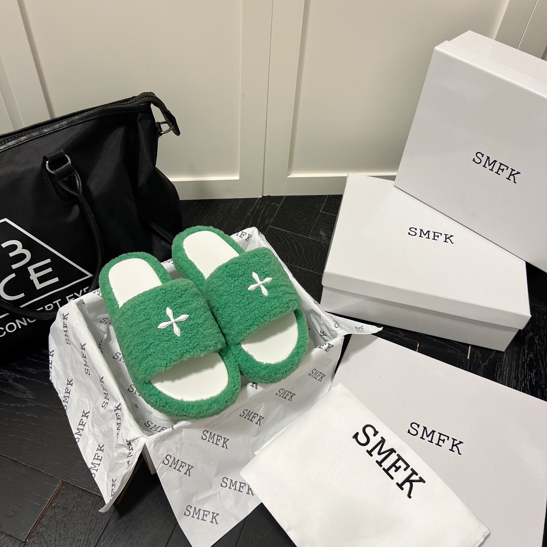 SMFK new wool fuzz slippers-Luxeon